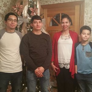 Meet your Posher, Aida